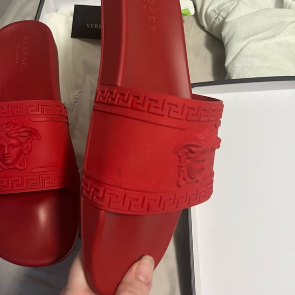 Men’s Versace Slides - Picture 6 of 8